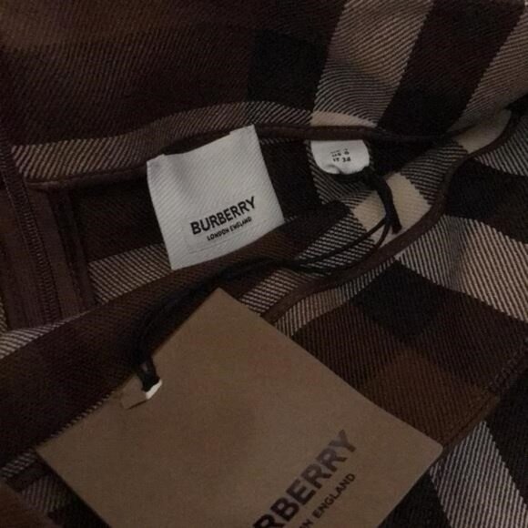 ✨ New Authentic Burberry Wool Check Skirt – Dark Birch Brown | Women’s Size 0 ✨ - Picture 7 of 10